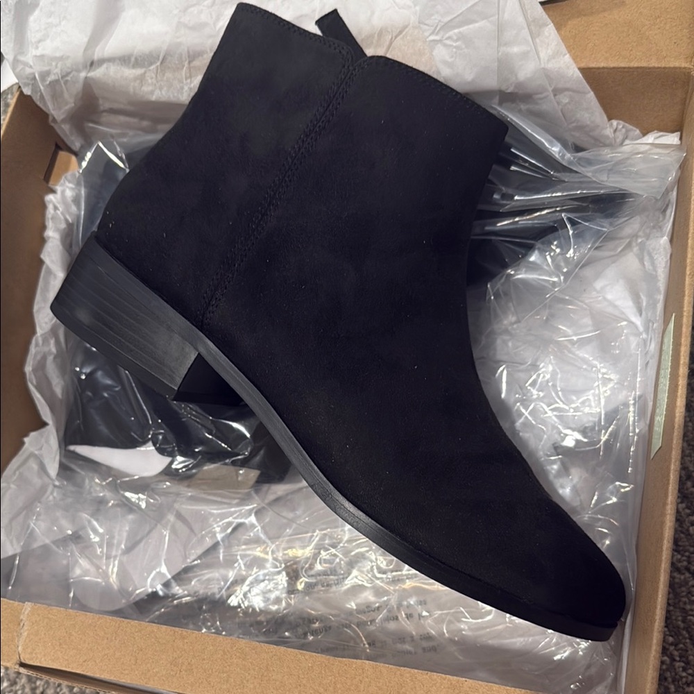 J.crew Flat suede ankle boots bootie women’s 10